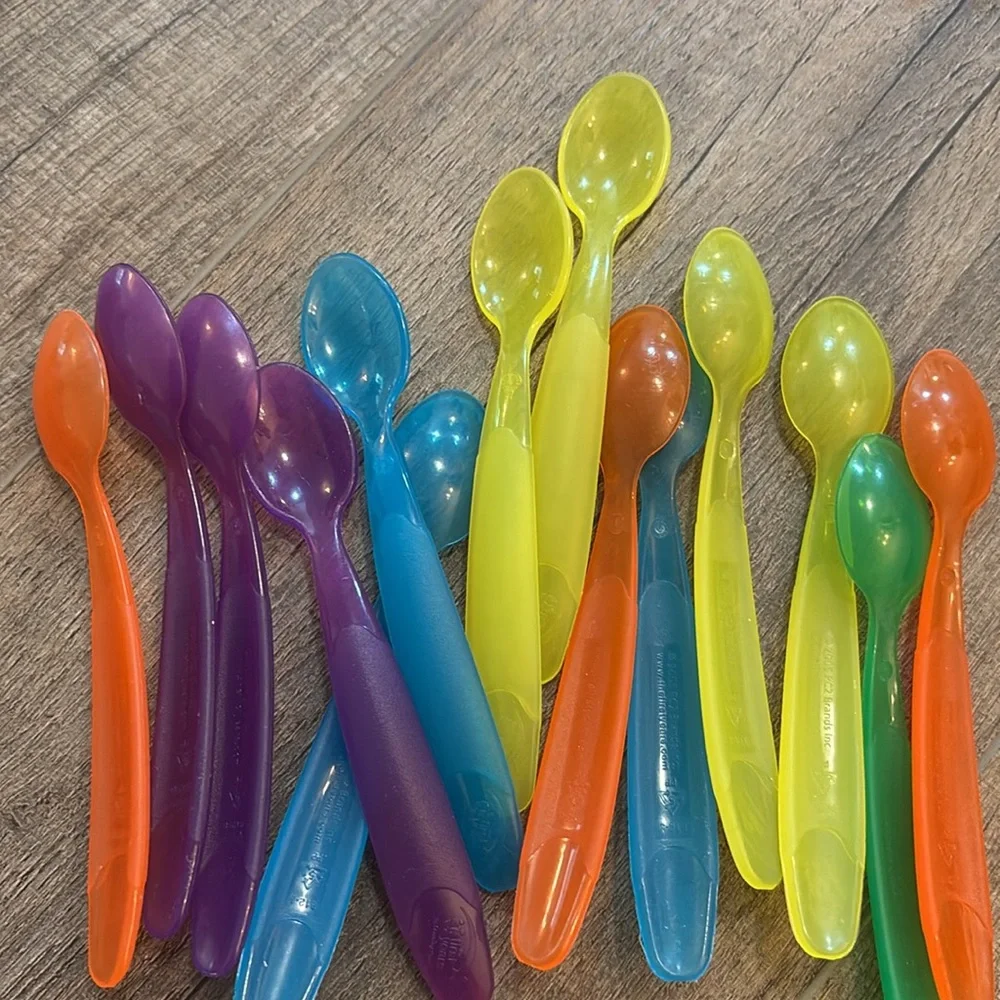 Colorful Baby Toddler Plastic Utensil Set Nuby, Munchkin, the first years 31 pcs